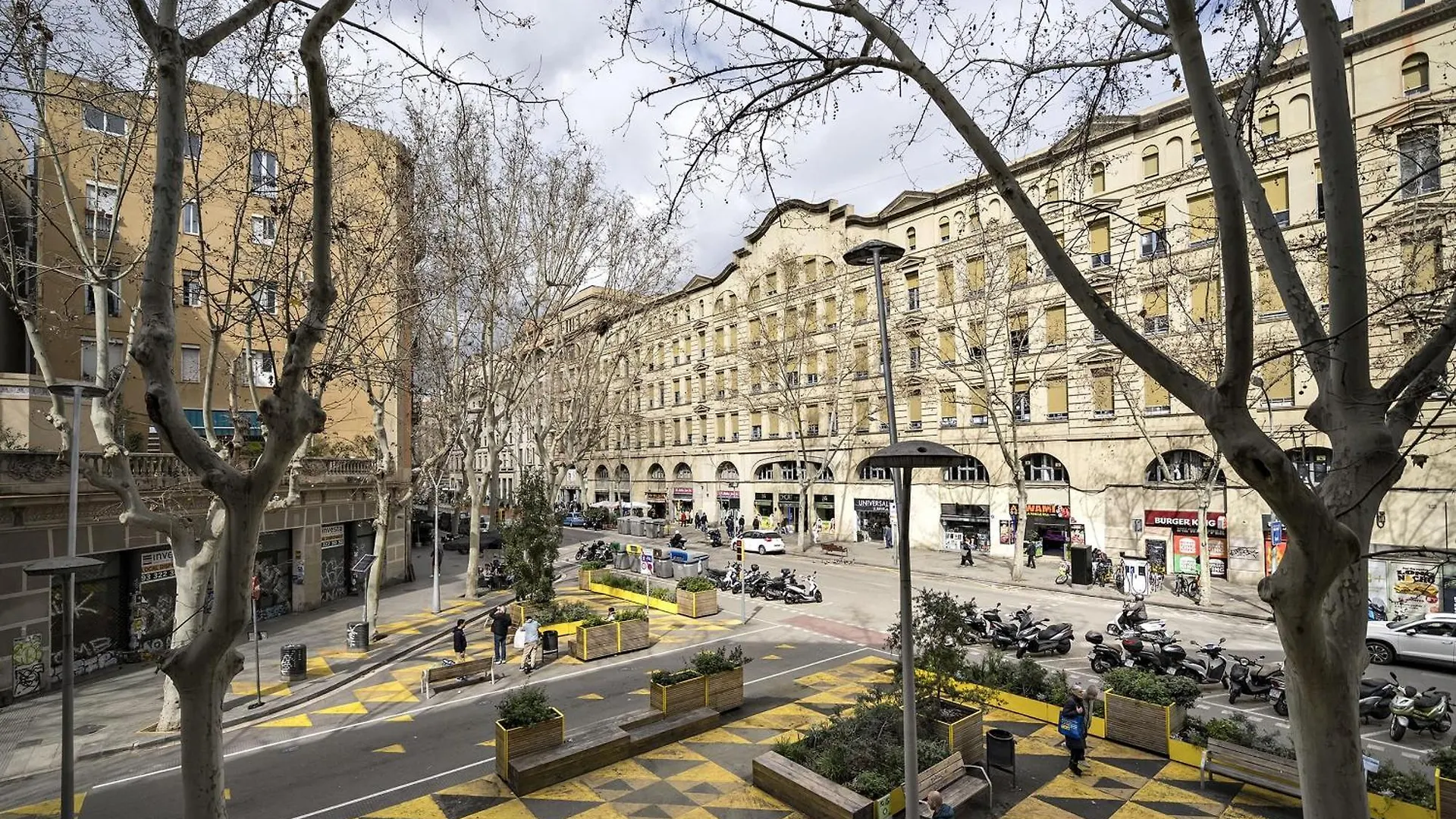 Habitat Apartments Parlament Balconies Barcelona
